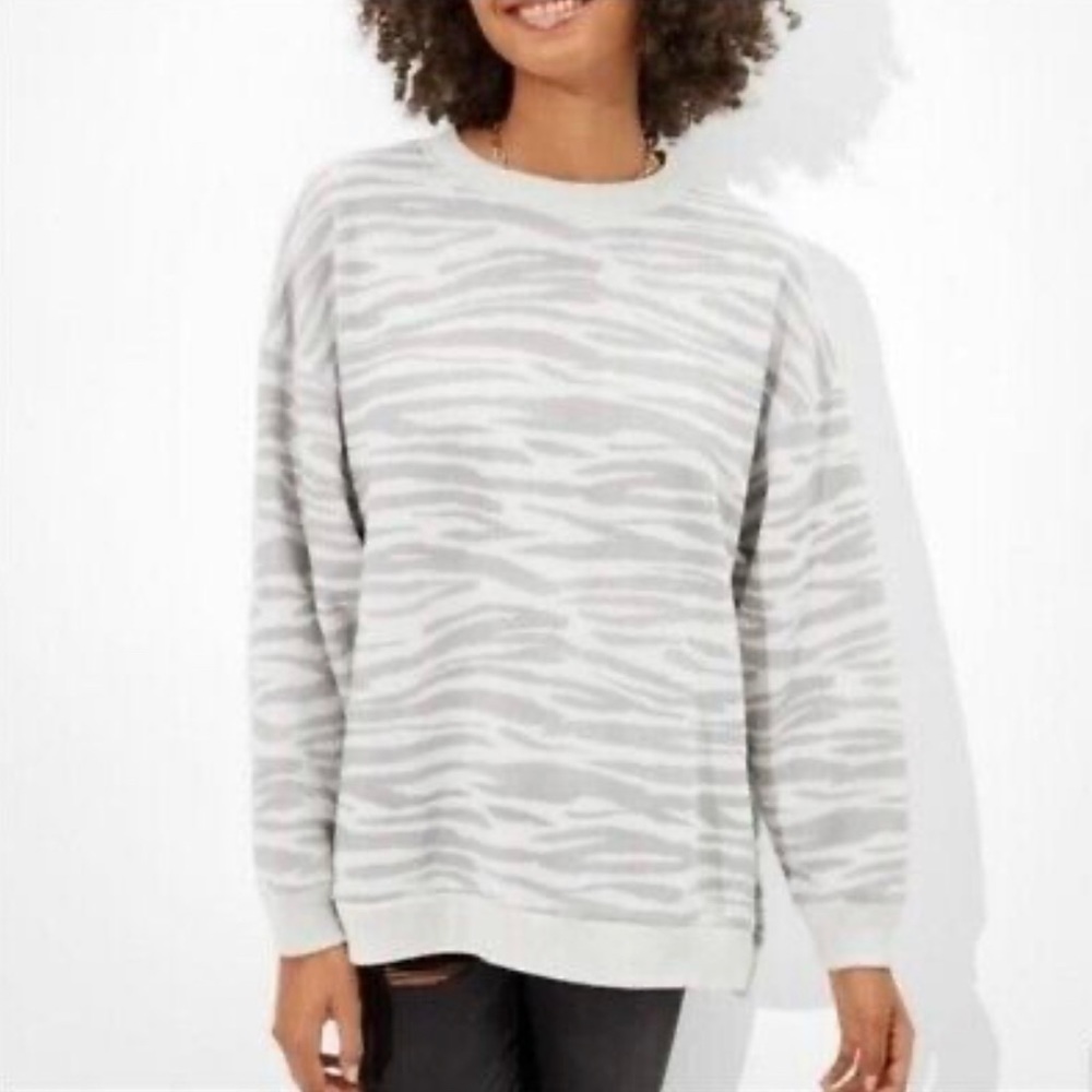 American Eagle Zebra Crew Neck